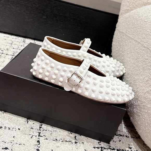 Alaia "Le Cœur" Collection White Heart-Shaped Studded Mary Jane Shoes - Picture 2 of 9
